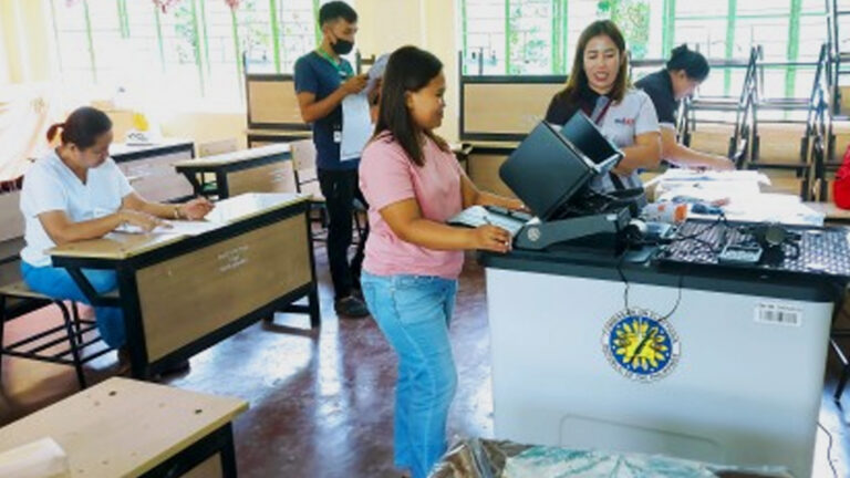 DepEd: Teachers, Other Staff Frontliners Of Democracy