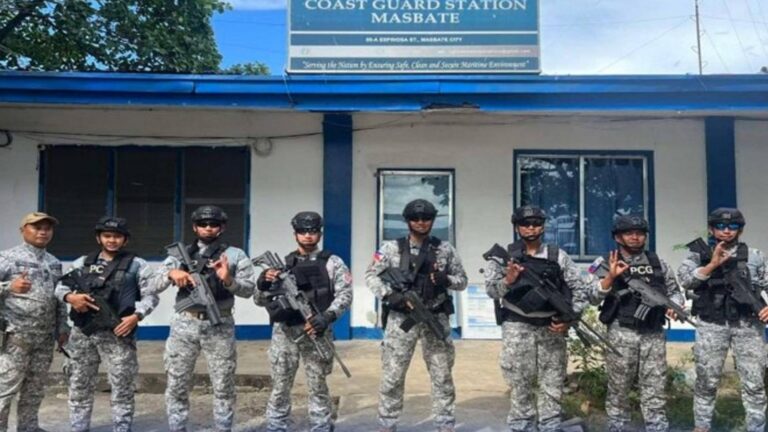 PCG-5 Facilitates 80K Passengers In Bicol Ports During Poll Period