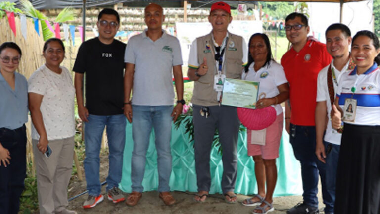 DA-13 Turns Over PHP3.5 Million Agri Projects In Surigao Del Sur