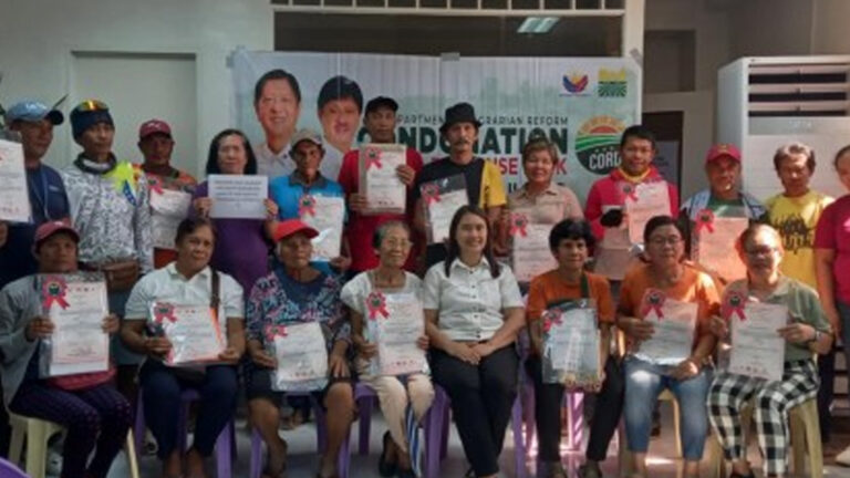 Over 1.2K ARBs In Iloilo Debt-Free After Loan Condonation