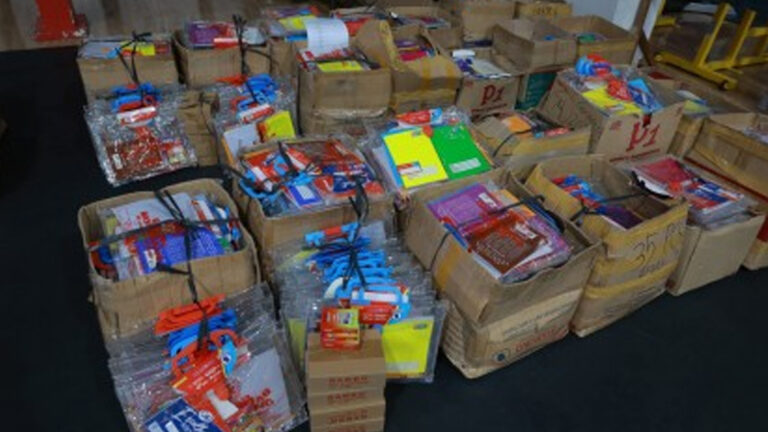17K Bayambang Graders Get Free School Supplies