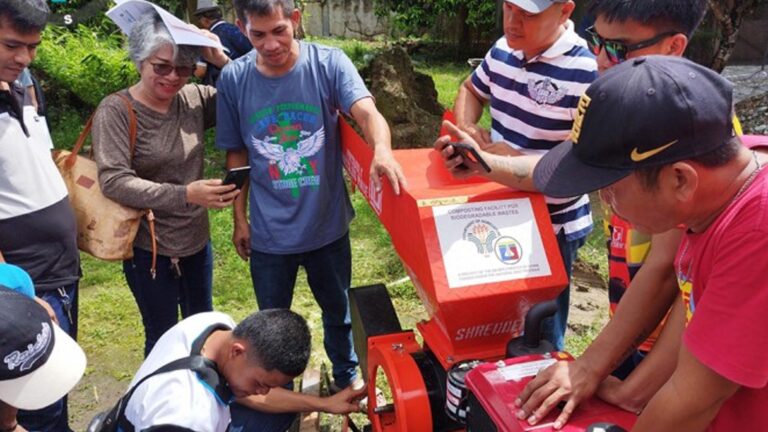 Agusan Del Norte Farmers Get PHP7 Million Composting Facilities