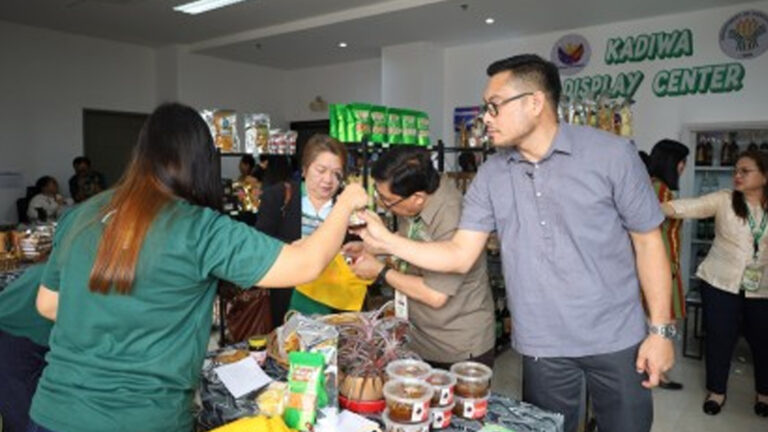 Department Of Agriculture Western Visayas Opens Fixed Kadiwa Display Center In Iloilo