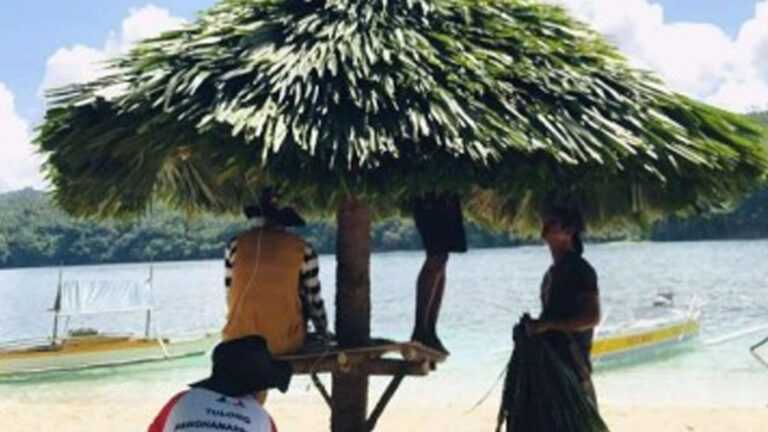 TUPAD Workers Enhance Tourist Sites In Masbate