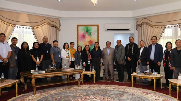 Government Brings Services Closer To OFWs With ‘Serbisyo Caravan’ In Riyadh