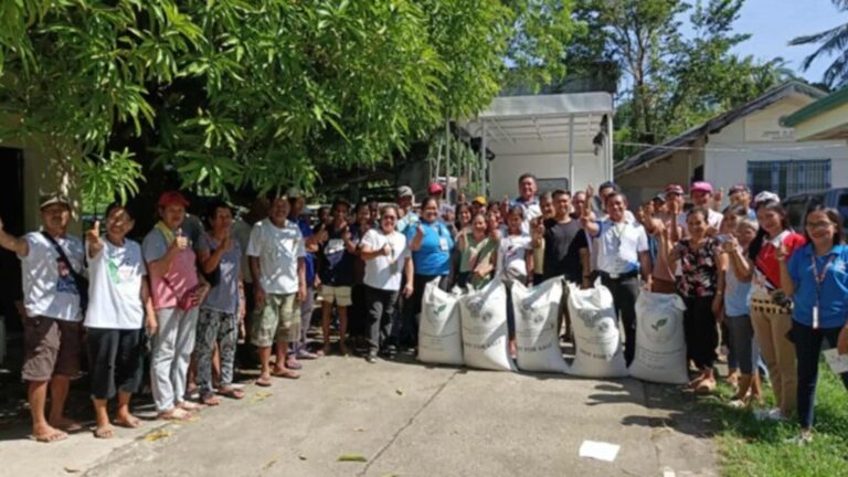 Department Of Agriculture Distributes 530 Bags Of Certified Seeds To Antique Farmers