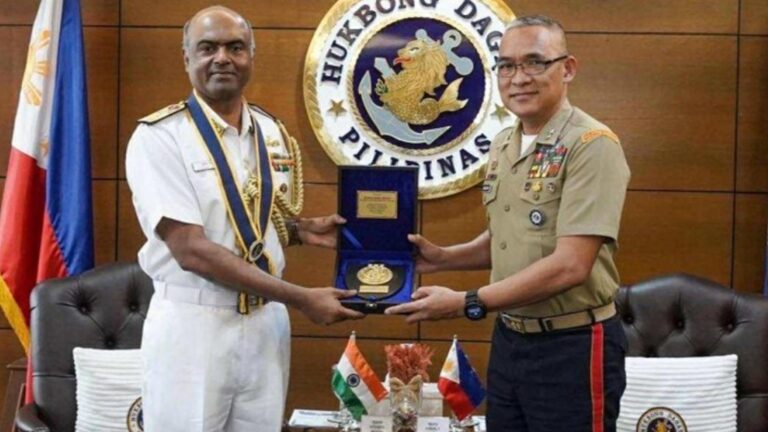 Philippines, Indian Navies Commit To Boost Defense Ties
