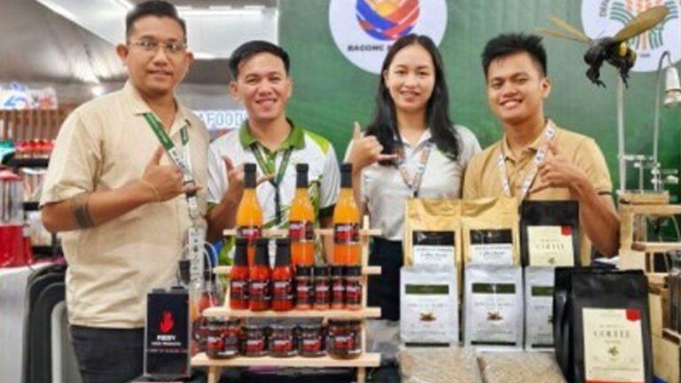 Caraga Young Farmers Showcase Products At WOFEX