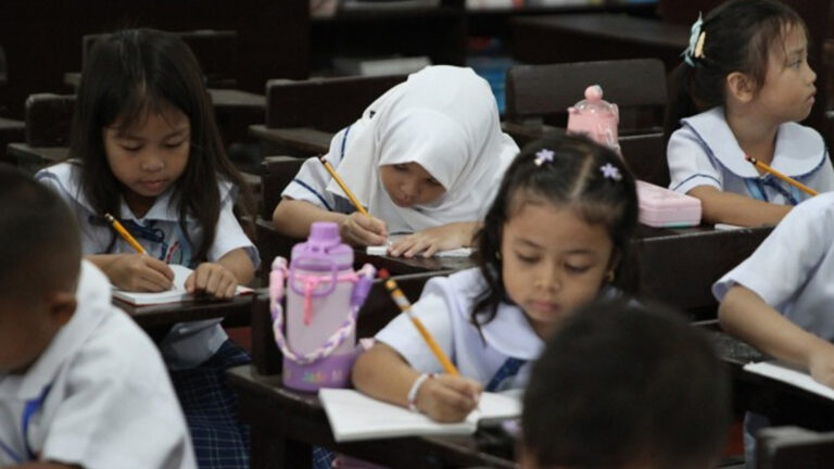 Teach Kids To Speak Filipino, KWF Urges Parents