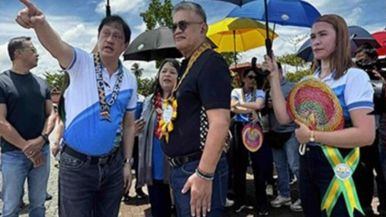 Over 17K Caraga Farmers Get Land Titles From DAR