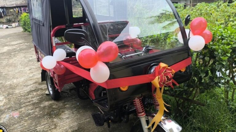 Sorsogon Farmers’ Group Receives Motorized Hauler