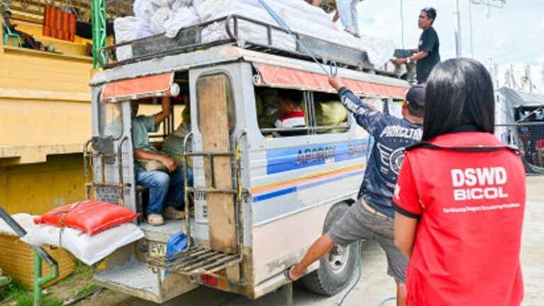 DSWD Family Tents Serve As Learning Spaces In Masbate