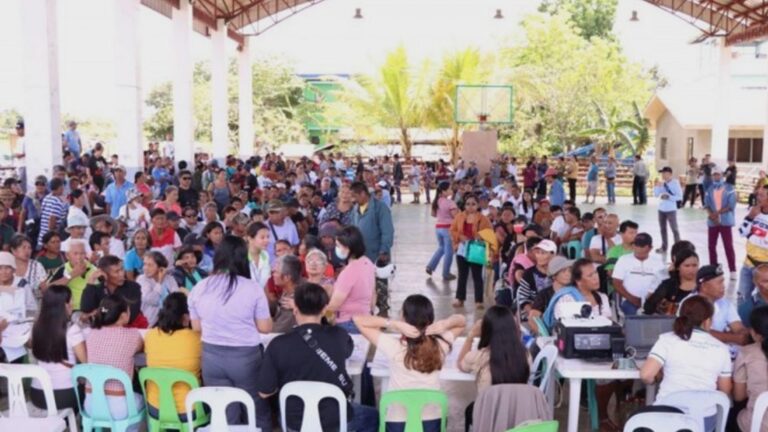4K Caraga Rice Farmers Receive Fuel Subsidy From Department Of Agriculture