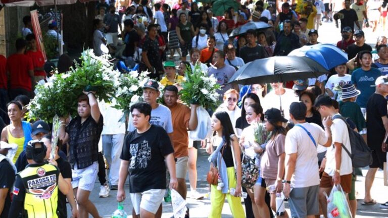 Nearly 3K Police Officers To Be Deployed For ‘Undas’ In Bicol