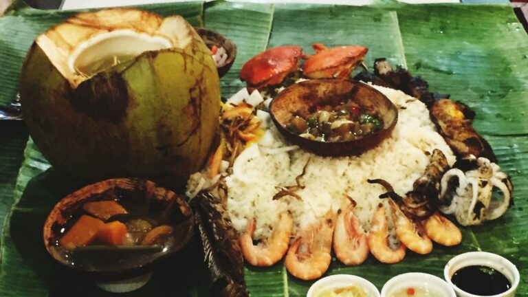 Why Eating With Bare Hands Is More Than Just A Filipino Tradition