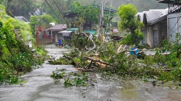 32 Teams Help Restore Power To Uwan-Hit Areas