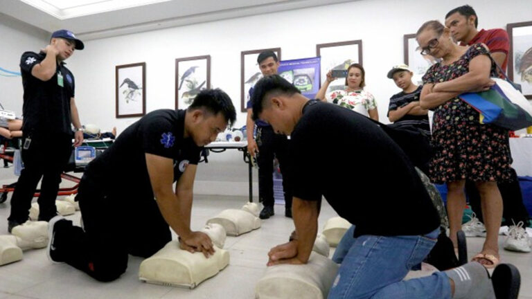 Philippine Heart Association Backs DOT First-Aid Kiosk Program