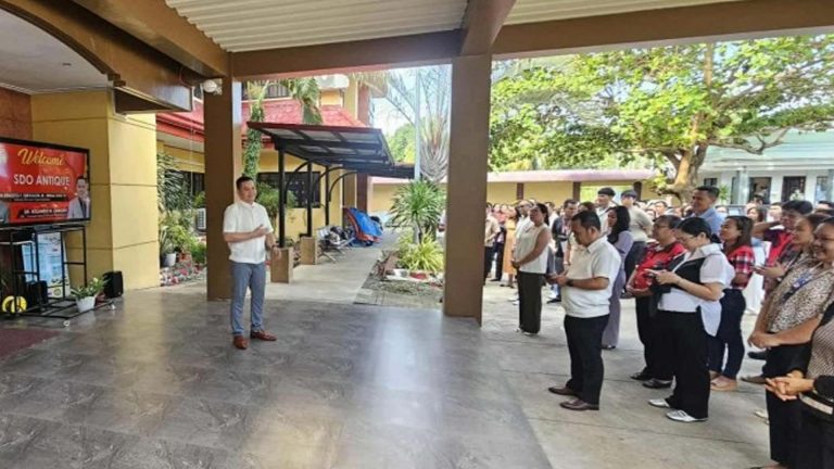 DepEd Antique Exec Seeks Community Support For Literacy Project