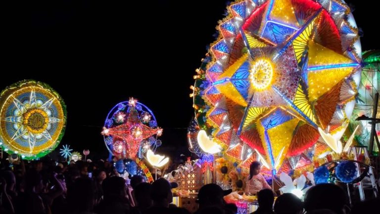 Giant Lanterns Glow As Eastern Samar Town Kickstarts Christmas Fest