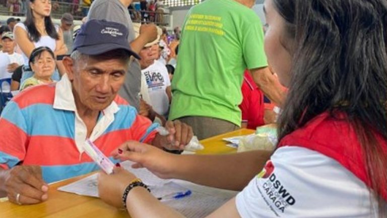 6.7K Typhoon-Hit Dinagat Residents Get DSWD Cash Aid