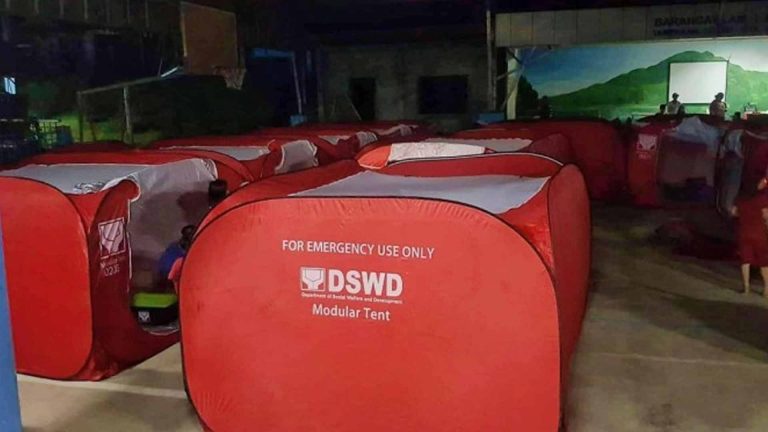 Thousands Of IDPs Affected By Mayon Unrest Continue To Get DSWD Aid