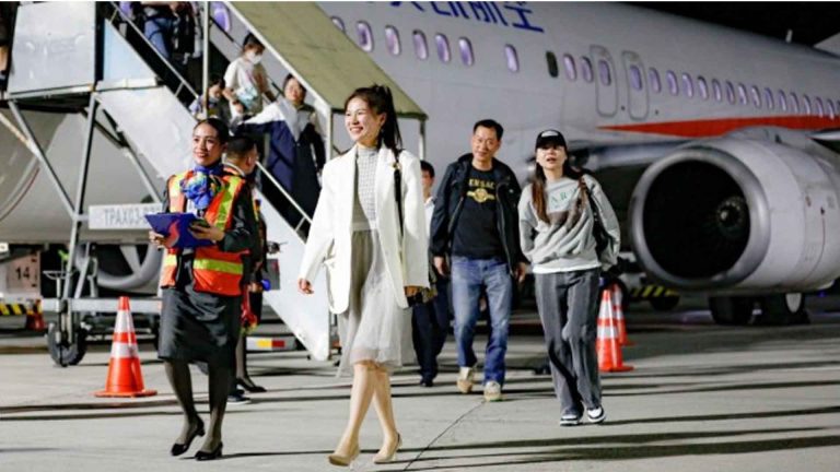 Philippines Grants 14-Day Visa-Free Entry To Chinese Tourists