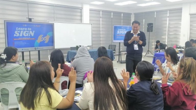 Pangasinan Personnel Train On Basic Sign Language Skills