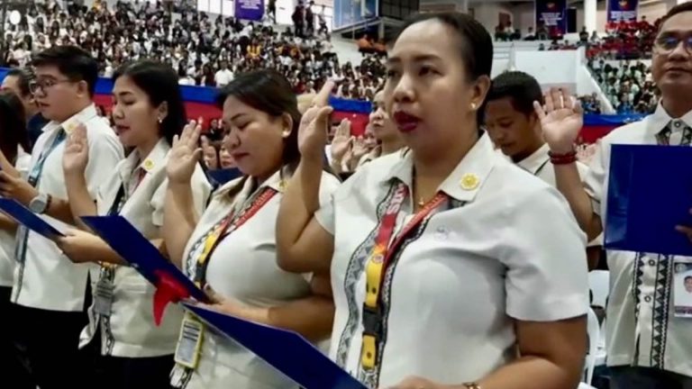 789 Newly-Promoted Teachers Take Oath In Ilocos Norte
