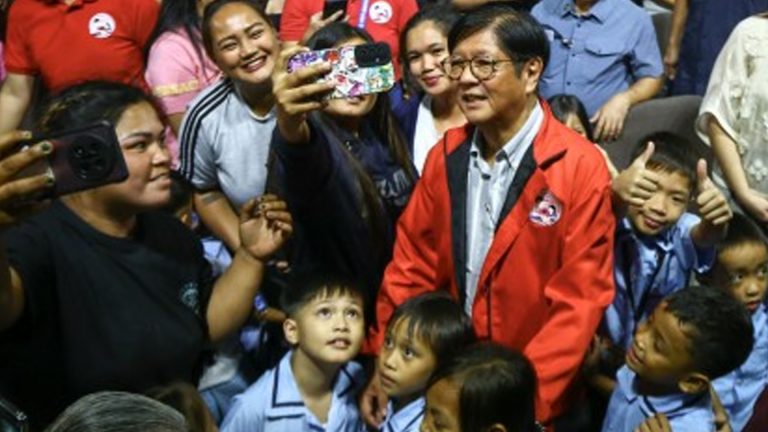 DSWD Targets 130K Beneficiaries For Tara, Basa! Program For 2026