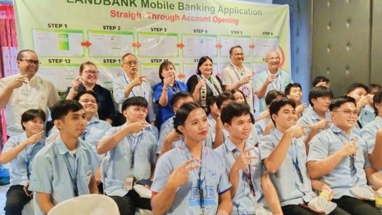 TESDA, Land Bank Digitize Scholarship Payouts In Leyte