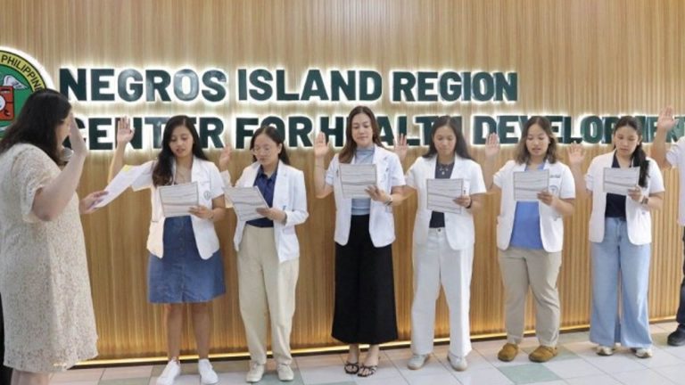 7 Physicians Deployed As ‘Doctors To The Barrios’ In Negros