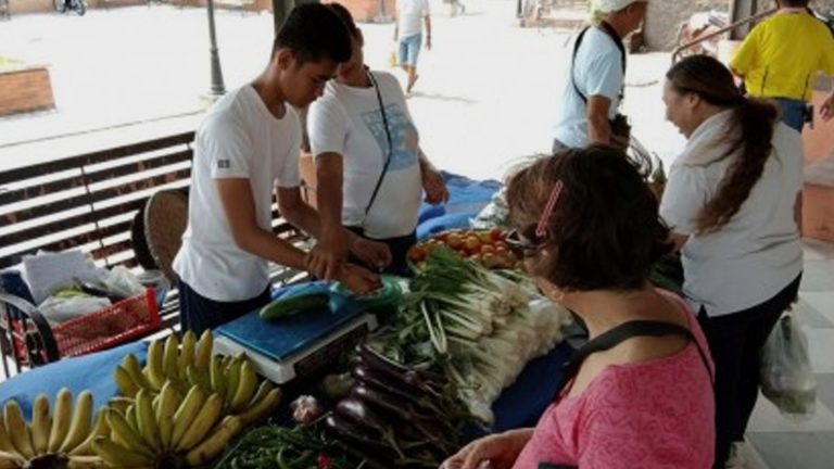 Twice-Monthly Kadiwa Brings Affordable Farm Produce To Albay Town