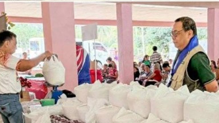DA-11 Turns Over PHP6.7 Million Kadiwa Facilities To Davao De Oro Farmers