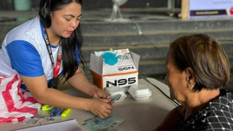DSWD Completes Typhoon Tino Cash Aid Payout In 3 Negros Occidental LGUs