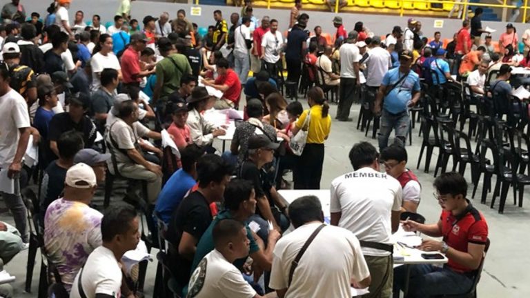 Nearly 17K Bicol Trike Drivers Get DSWD Cash Aid Amid Fuel Hike