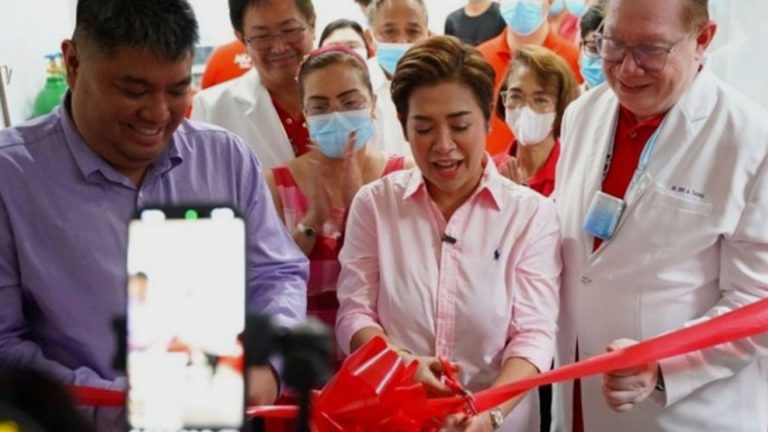 Laguna Opens 1st Free Chemotherapy Center