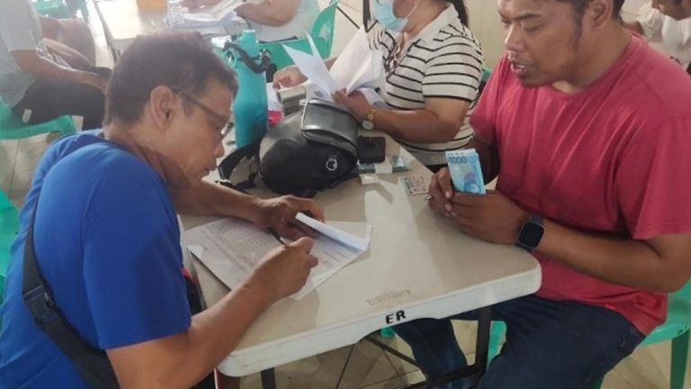 3K Tricycle Drivers In Bulacan Town Get PHP5 Thousand Cash Aid