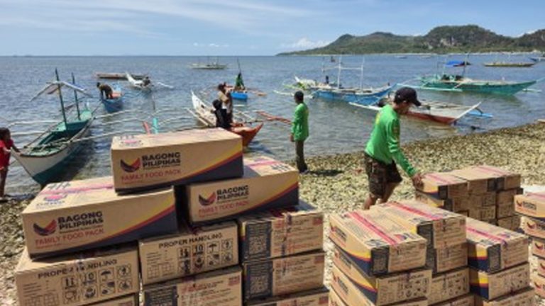 DSWD-6 Prepositions Family Food Packs In Iloilo’s Island Barangay