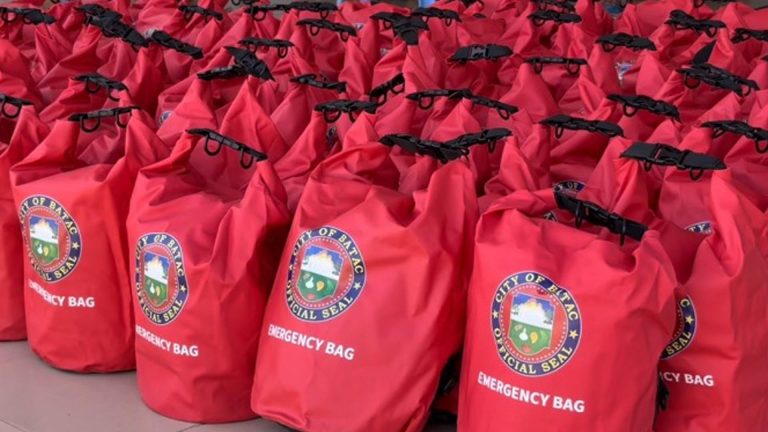 Batac City Distributes Emergency Go Bags To 14.5K Households