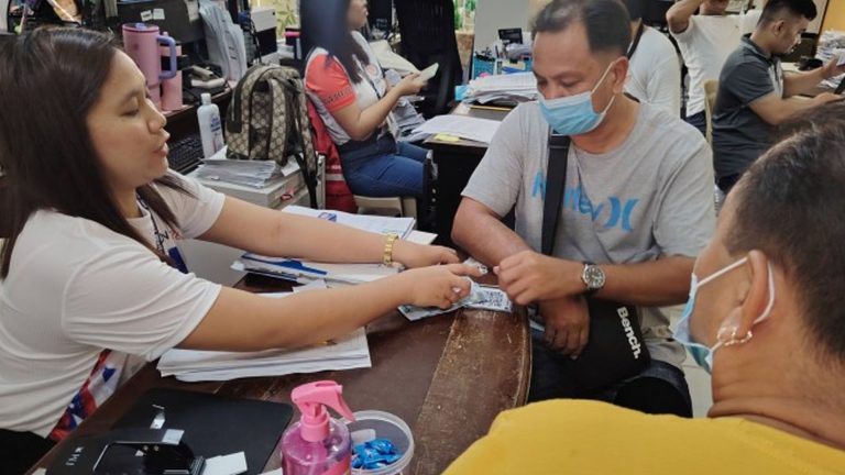 Over PHP305 Million CRA Benefits 61K Tricycle, PUJ Drivers In Western Visayas