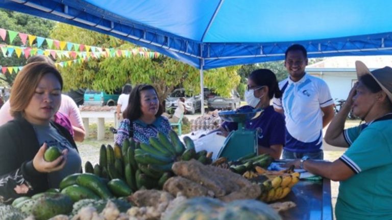 Butuan Residents Get Fresh, Cheaper Goods At BFAR Kadiwa Fair