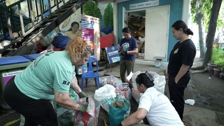 DENR Project Turns Waste Into Livelihood, Helps Ease Flooding In Tondo
