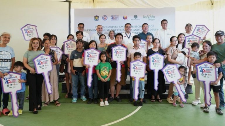 DHSUD, Pag-IBIG Turn Over Housing Units, Inspect Projects In Lipa