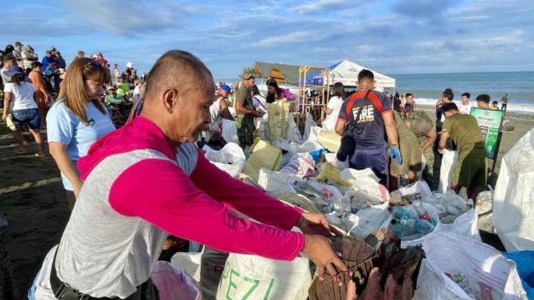 Over 1K Volunteers Join Coastal Cleanup Drive In Laoag