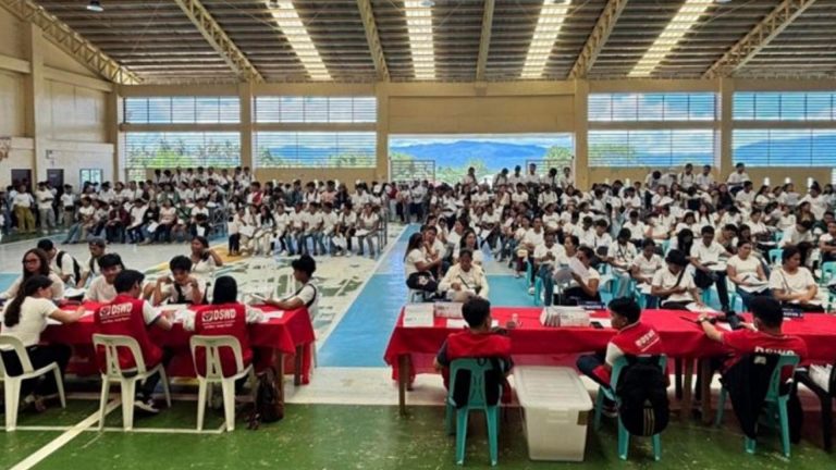 Hundreds Of Surigao Del Sur Students Earn PHP4 Million In Cash-For-Work Stipends