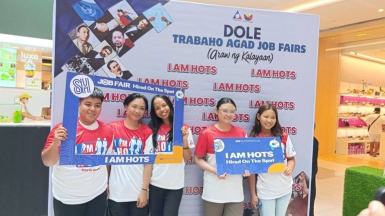 442 Hired On The Spot During Independence Day Job Fairs In Region 1