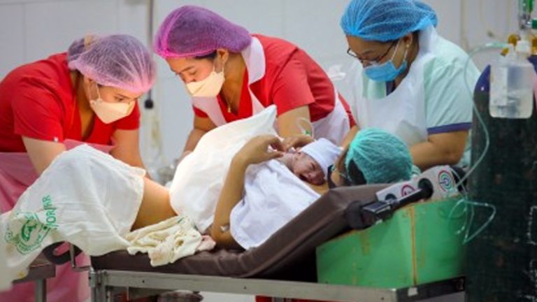 UNFPA: New Midwifery Standards To Protect Filipino Moms, Newborns