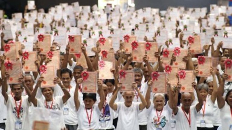 DAR Condones PHP7.3 Billion Debts Of Over 31K Farmers In Northern Negros