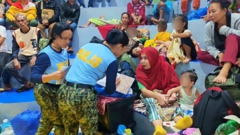BARMM Cops Deploy 400 Personnel To Aid Flood Victims