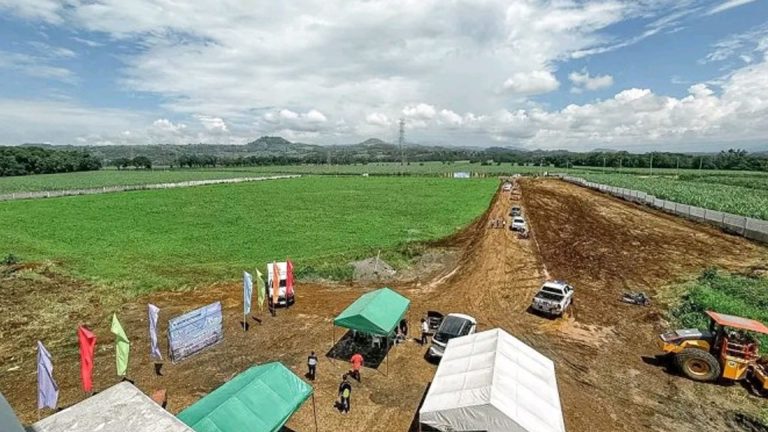 Valencia City Breaks Ground On PHP1 Billion City Hall Complex